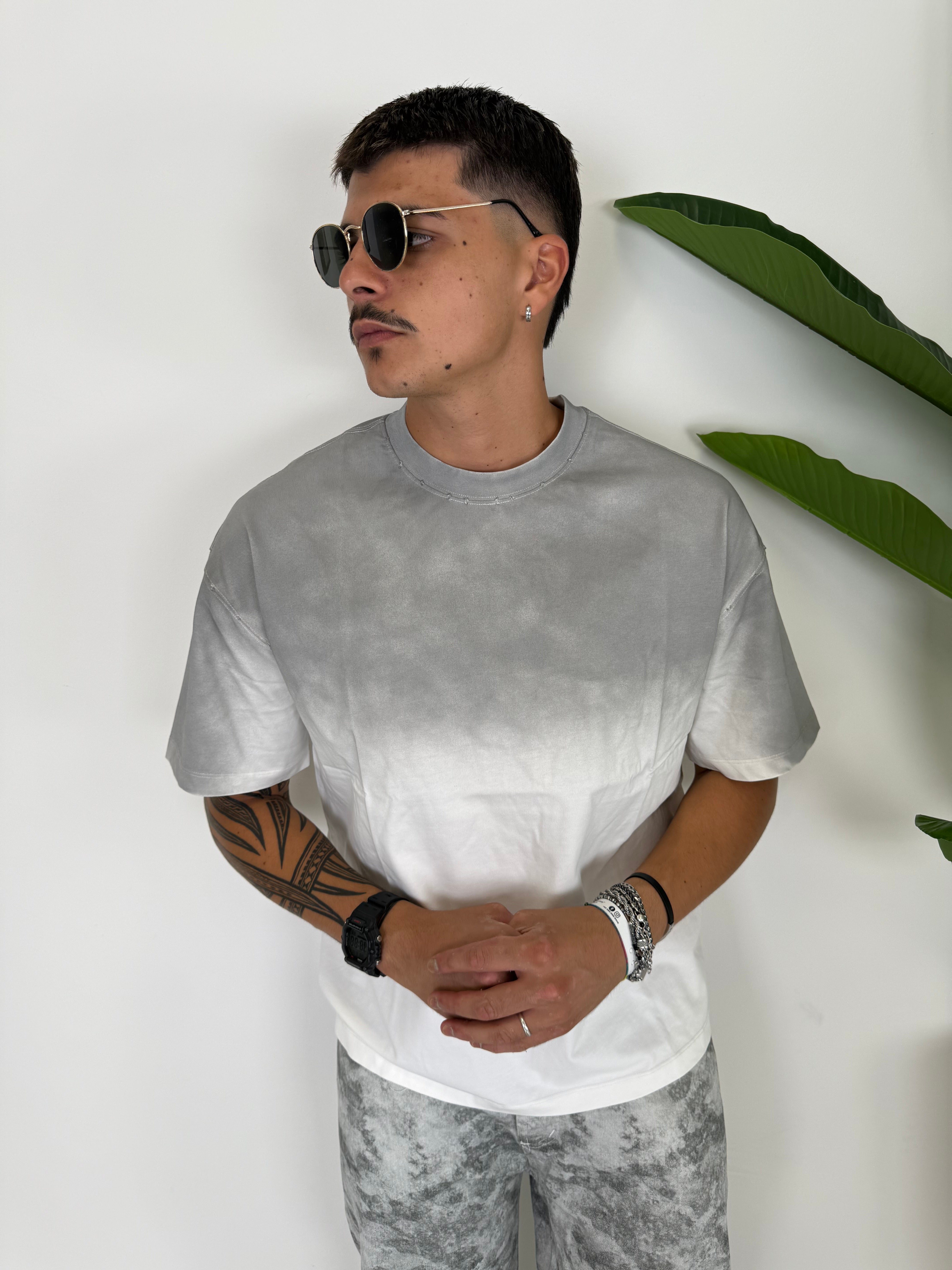 T SHIRT GREY