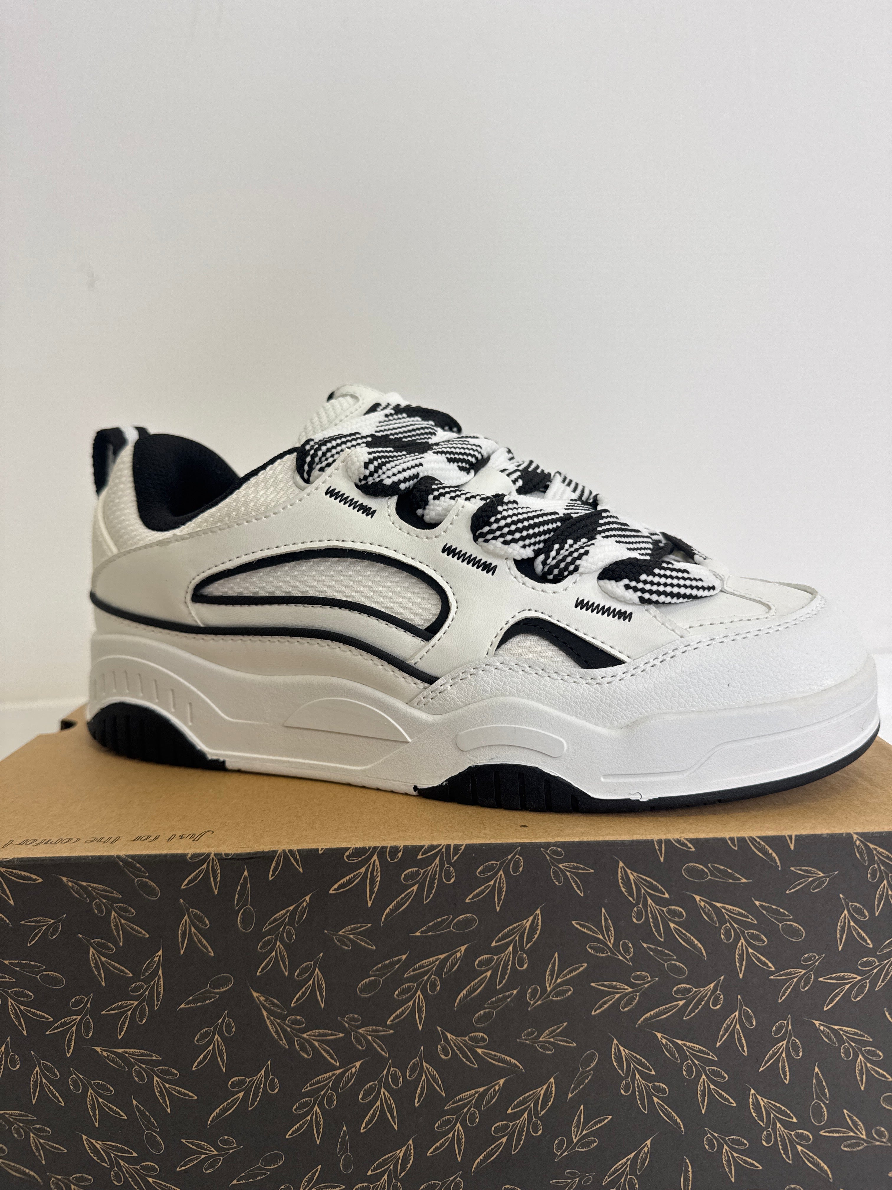 SNEAKERS VENNE