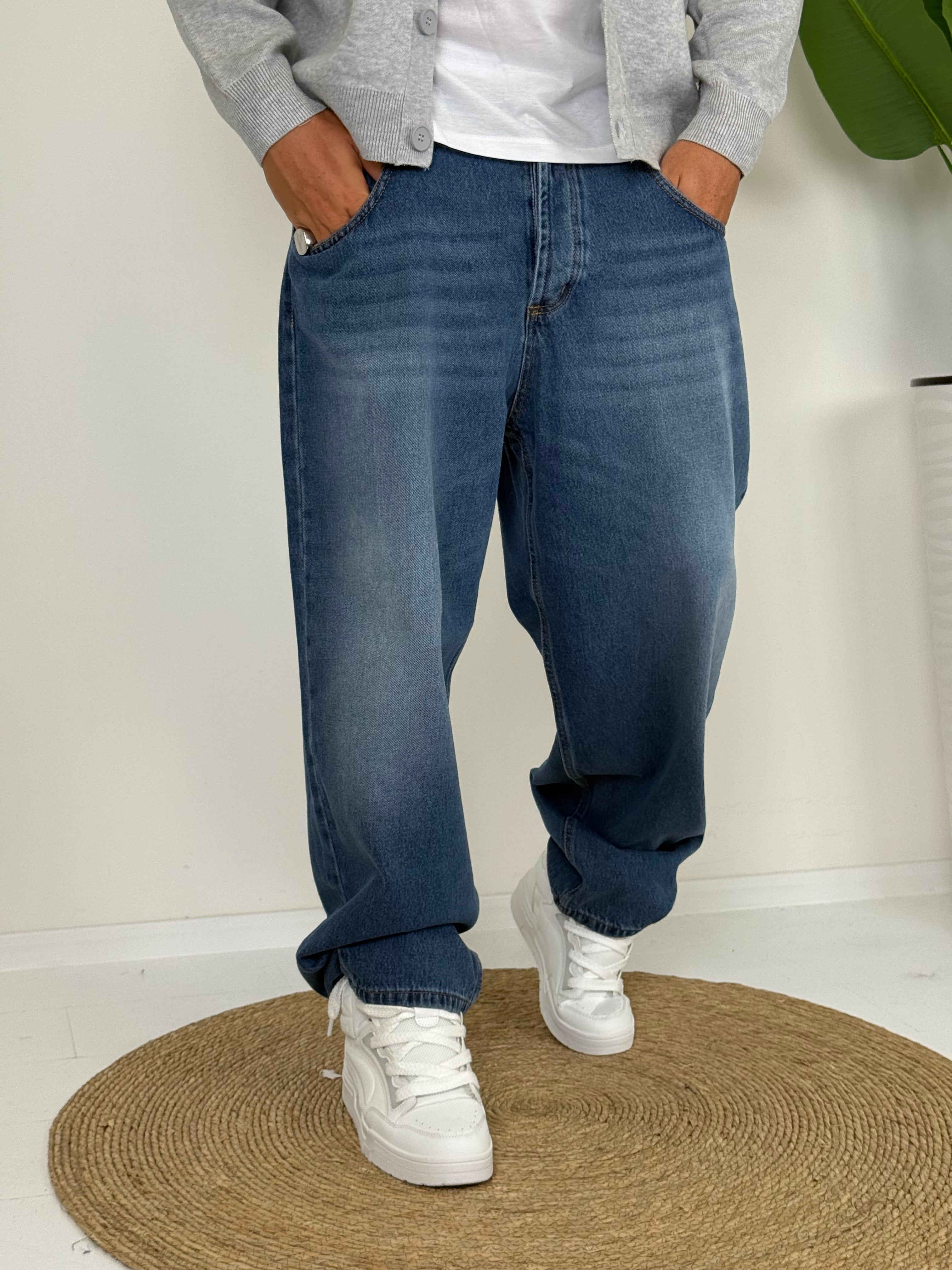 BAGGY